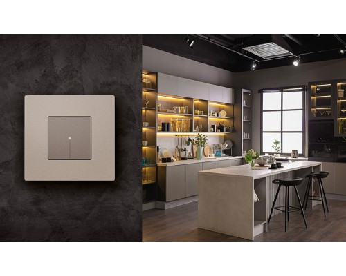 Light Now - розетка с крышкой 2К+З, цвет белый - YW4141P